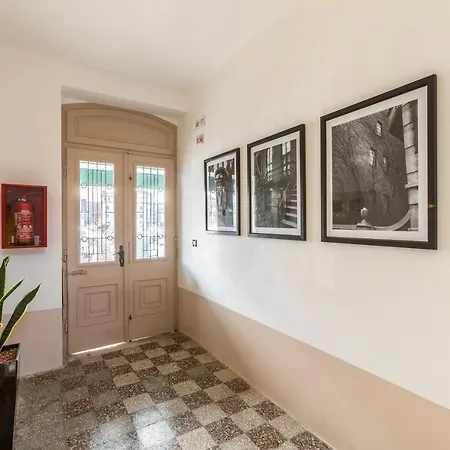 Queen Apartment Split Exterior photo